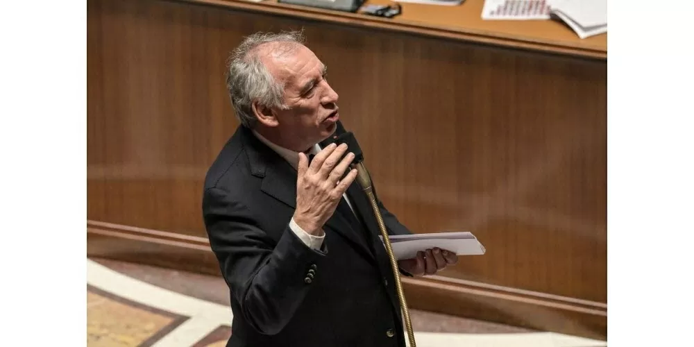 Thủ tướng Pháp vượt 'ải' khó thành công Thủ tướng Pháp vượt 'ải' khó thành công