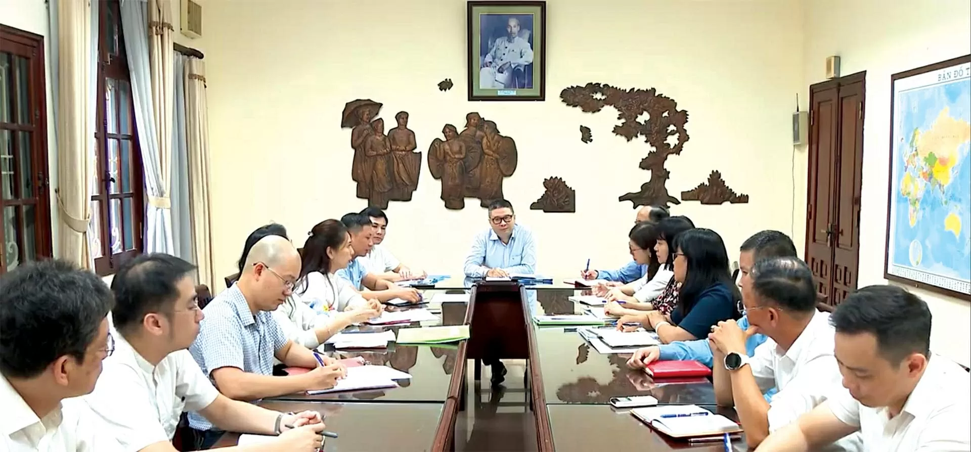 Đẩy mạnh chuyển đổi số, nâng cao chất lượng dịch vụ hành chính công về lãnh sự