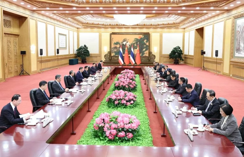 Chủ tịch Trung Quốc hội đàm với Thủ tướng Thái Lan, ca ngợi năm 'vàng son' của tình hữu nghị Chủ tịch Trung Quốc hội đàm với Thủ tướng Thái Lan, ca ngợi năm 'vàng son' của tình hữu nghị