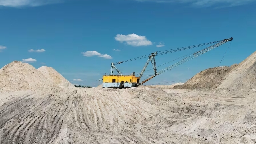 Mỹ cần đất hiếm của Ukraine để rời xa Trung Quốc?