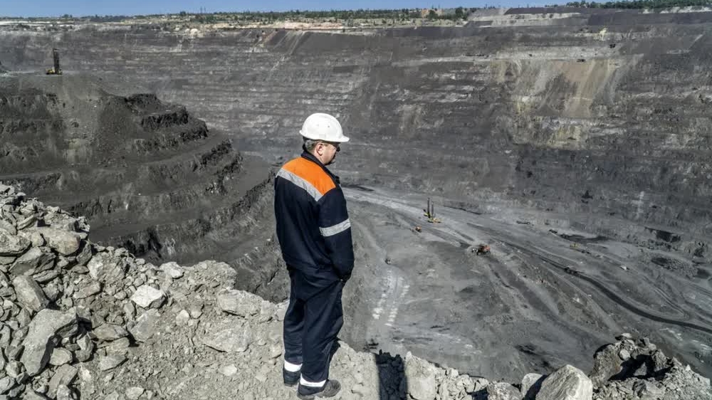 Từng kêu gọi Mỹ đầu tư vào Ukraine, vì sao Tổng thống Zelensky lại 'lắc đầu' với thỏa thuận đất hiếm?