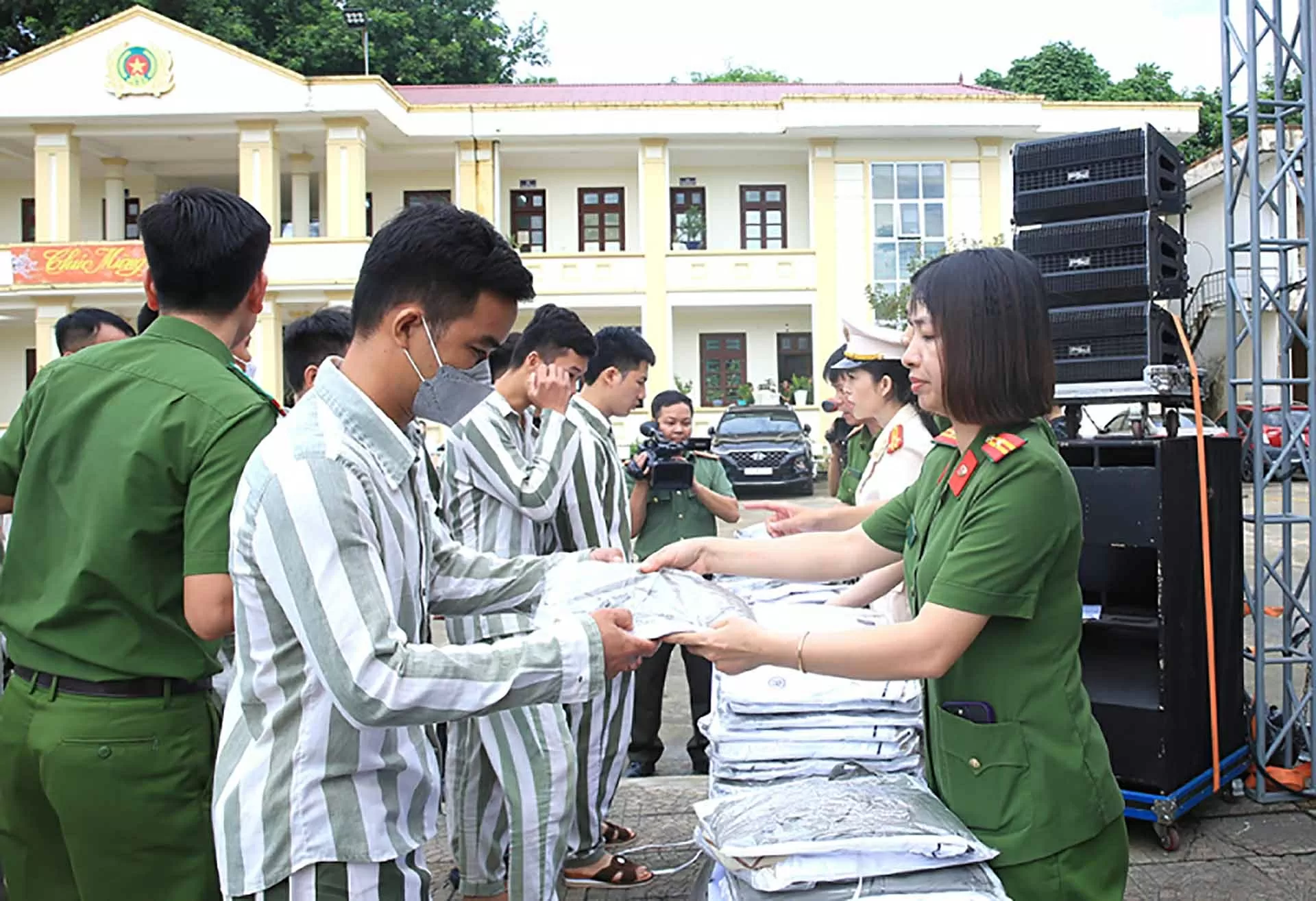 Bắc Ninh: Giúp phạm nhân được đặc xá tái hòa nhập cộng đồng Bắc Ninh: Giúp phạm nhân được đặc xá tái hòa nhập cộng đồng