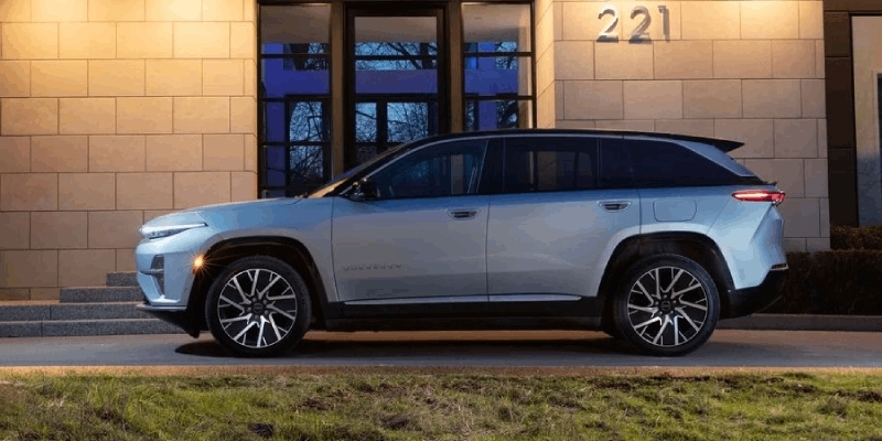 Jeep ra mắt phiên bản Wagoneer S Limited thuần điện, giá khởi điểm gần 1,7 tỷ đồng