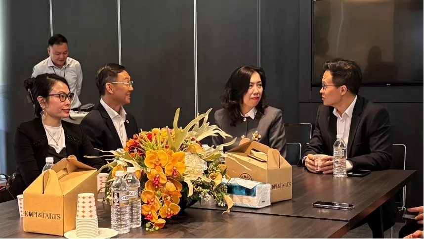 Thứ trưởng Ngoại giao gặp gỡ kiều bào là chuyên gia, trí thức, học giả người Việt Nam tại Singapore