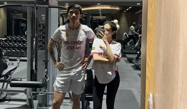 Liên tục vướng phẫu thuật, fan lo Văn Hậu sớm từ giã sự nghiệp Liên tục vướng phẫu thuật, fan lo Văn Hậu sớm từ giã sự nghiệp