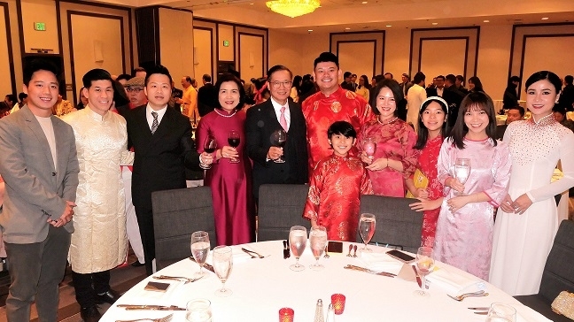 Tổng lãnh sự quán Việt Nam tổ chức Tết cộng đồng tại Nam California: Gắn kết yêu thương, hướng về tương lai