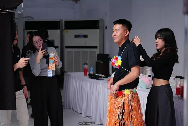 Phiên live của Hằng Du Mục thành công nhờ điều gì?