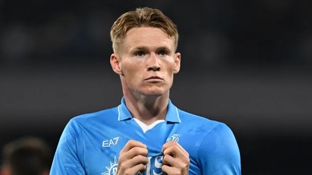 McTominay ghi bàn hơn Hojlund và Zirkzee