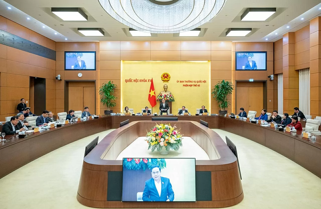 Chủ tịch Quốc hội Trần Thanh Mẫn phát biểu bế mạcChuẩn bị tốt nhất cho Kỳ họp bất thường lần thứ 9, trọng tâm là phục vụ, sắp xếp, tinh gọn tổ chức bộ máy