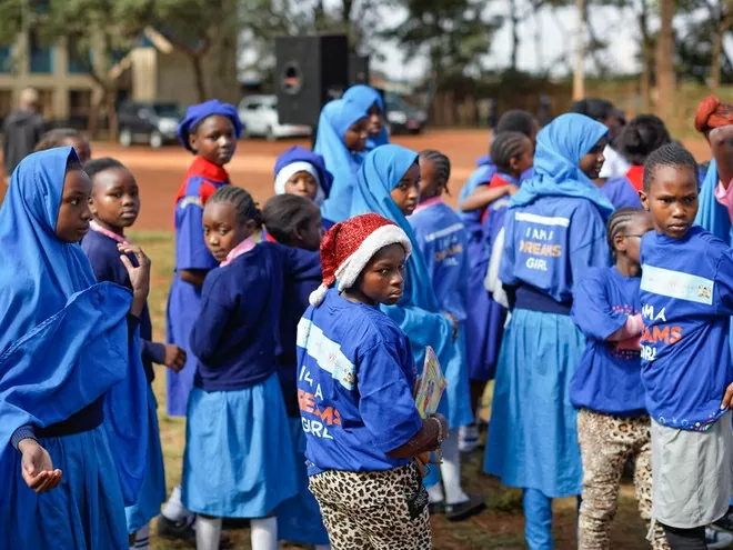 Viện trợ y tế và ảnh hưởng toàn cầu: Cân đối ngoại giao, phát triển và công bằng Viện trợ y tế và ảnh hưởng toàn cầu: Cân đối ngoại giao, phát triển và công bằng