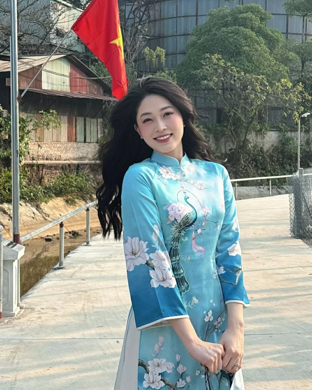 Ngắm dàn sao Việt diện áo dài đầu Xuân