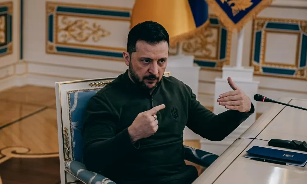 Tổng thống Ukraine tung 'miếng mồi' béo bở níu chân Mỹ, tuyên bố có thể 'đổi lãnh thổ lấy lãnh thổ', sự tin tưởng vào châu Âu sâu đến đâu? The Guardian Tổng thống Ukraine tung 'miếng mồi' béo bở níu chân Mỹ, tuyên bố có thể 'đổi lãnh thổ lấy lãnh thổ', sự tin tưởng vào châu Âu sâu đến đâu? The Guardian