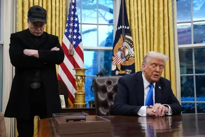 Mỹ tinh gọn bộ máy chính phủ: Tổng thống Trump thúc đẩy việc cắt giảm mạnh nhân sự, giám sát chặt việc tuyển dụng Mỹ tinh gọn bộ máy chính phủ: Tổng thống Trump thúc đẩy việc cắt giảm mạnh nhân sự, giám sát chặt việc tuyển dụng