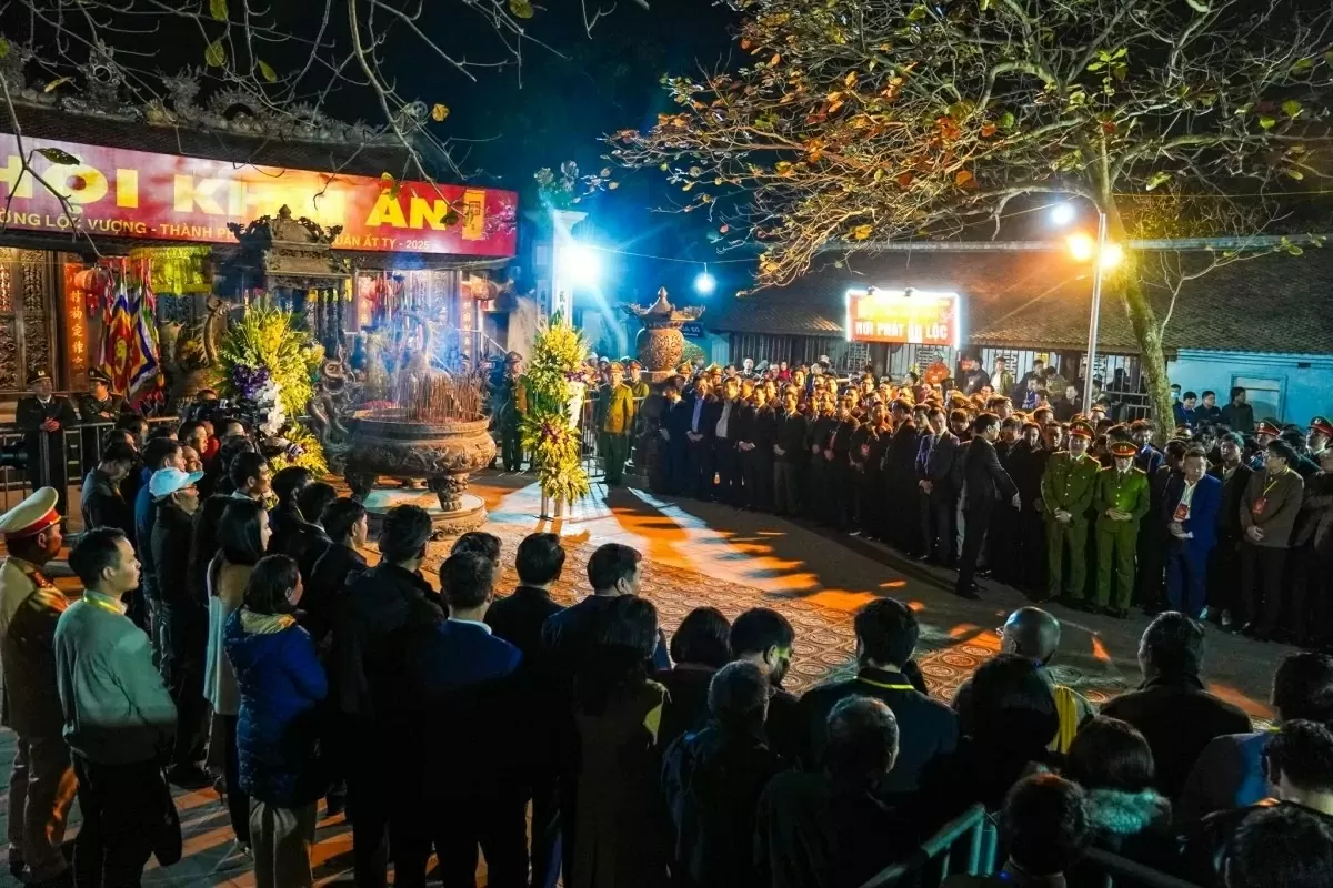 Không khí trang nghiêm, long trọng trong Lễ khai ấn đền Trần Nam Định. (Nguồn: Báo Công Thương) Không khí trang nghiêm, long trọng trong Lễ khai ấn đền Trần Nam Định. (Nguồn: Báo Công Thương)