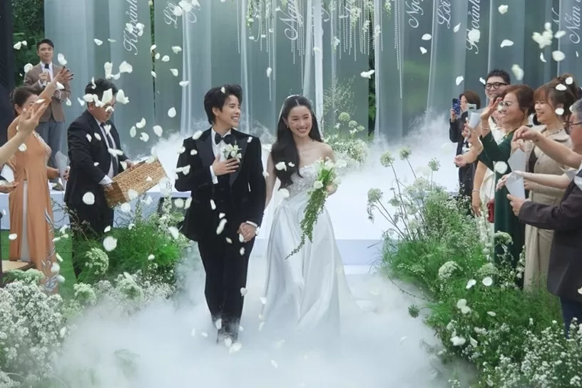 Thời trang bạn đời Vũ Cát Tường