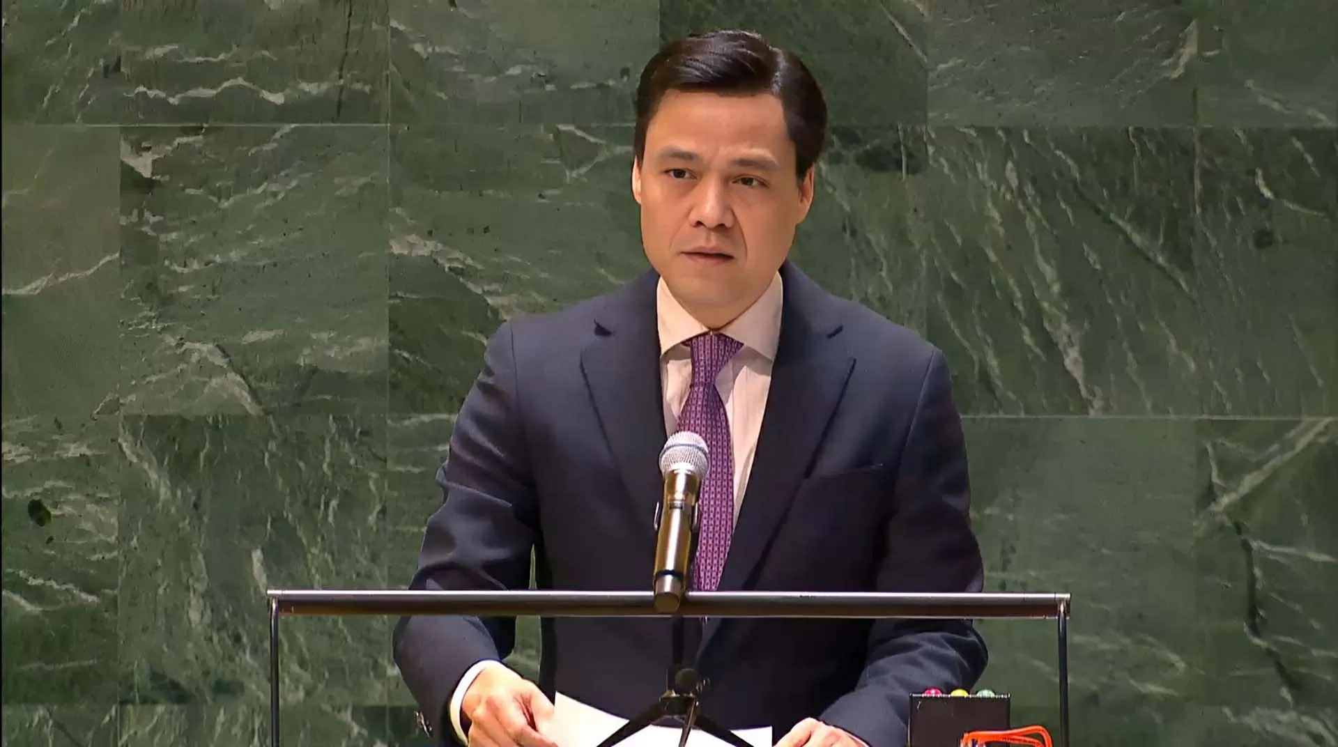 Tự hào về trí tuệ, năng lực và bản lĩnh của người phụ nữ Việt Nam Tự hào về trí tuệ, năng lực và bản lĩnh của người phụ nữ Việt Nam