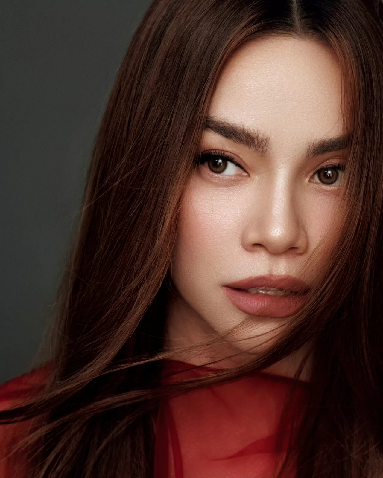 Thần thái đỉnh cao của Hồ Ngọc Hà