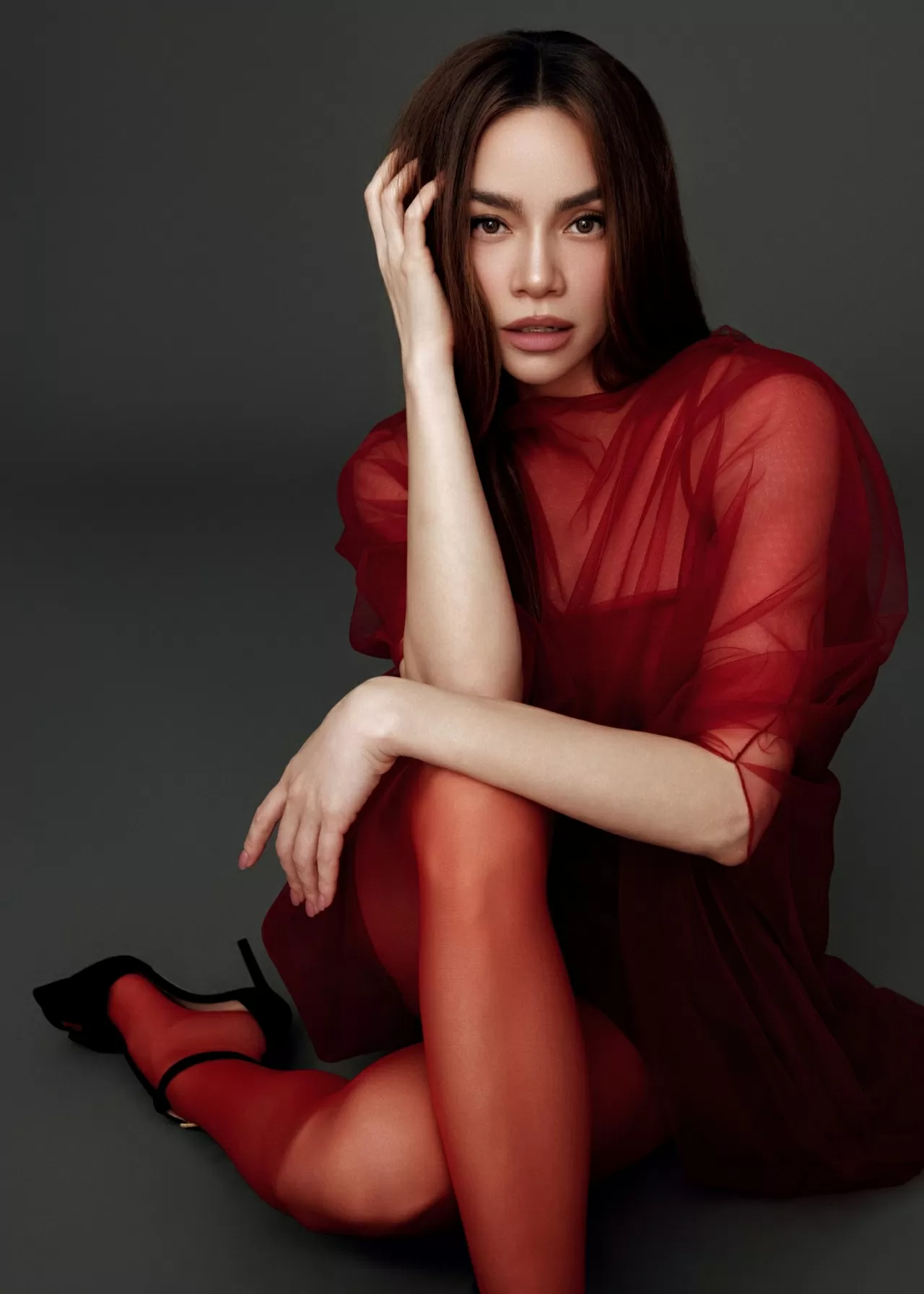 Thần thái đỉnh cao của Hồ Ngọc Hà