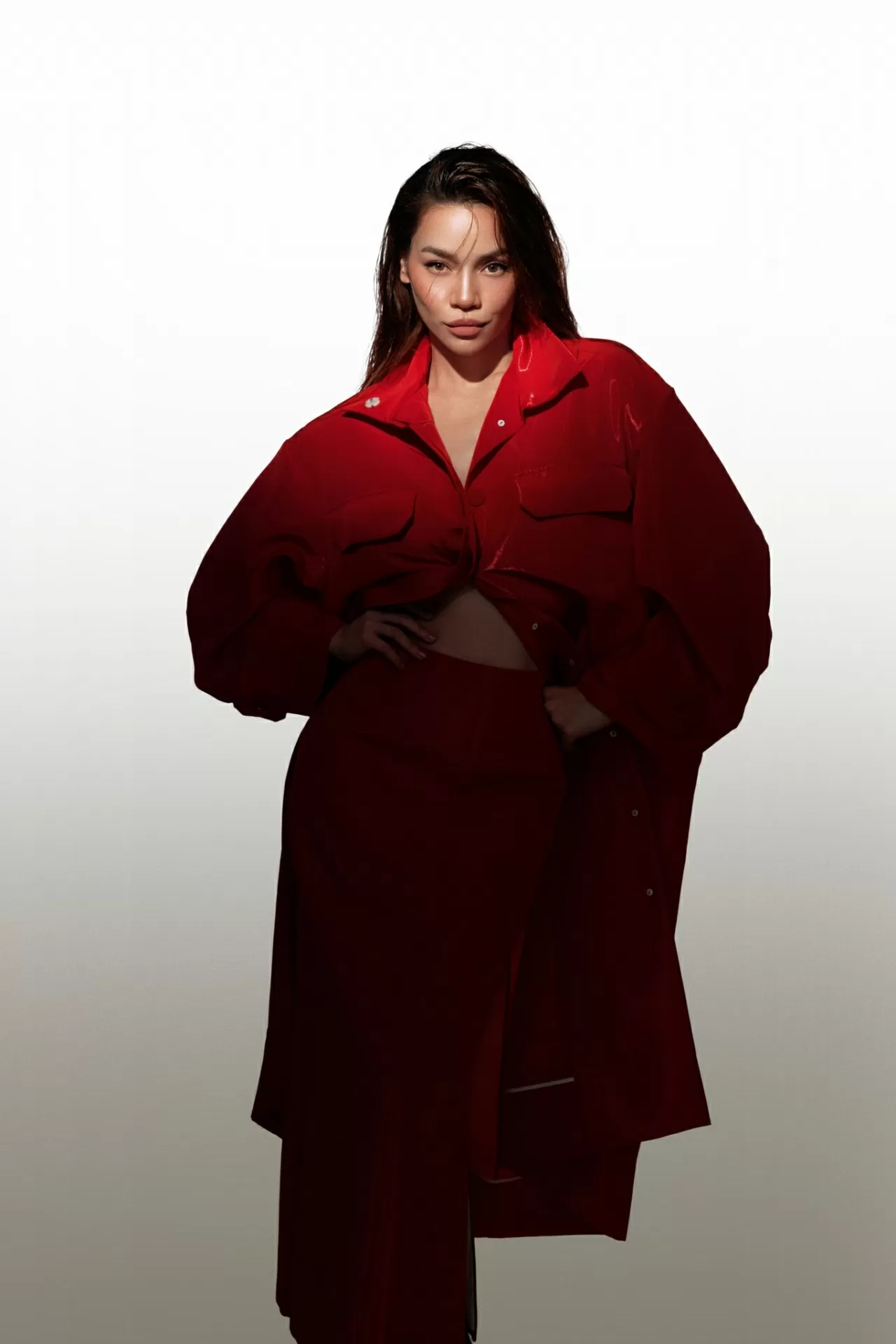 Thần thái đỉnh cao của Hồ Ngọc Hà