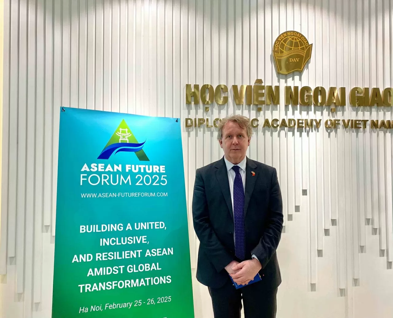 Phó Đại sứ Anh tại Việt Nam. (Ảnh: Ngọc Anh) Phó Đại sứ Anh tại Việt Nam. (Ảnh: Ngọc Anh)