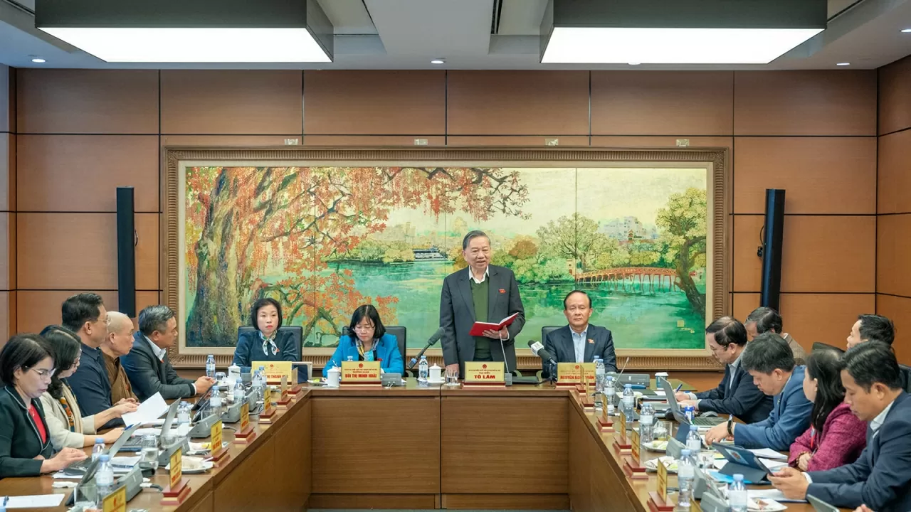 Thời điểm chín muồi để tinh gọn, sắp xếp bộ máy, Tổng Bí thư Tô Lâm nhấn mạnh khi phát biểu tại Tổ 1 (Đoàn đại biểu Quốc hội TP. Hà Nội).