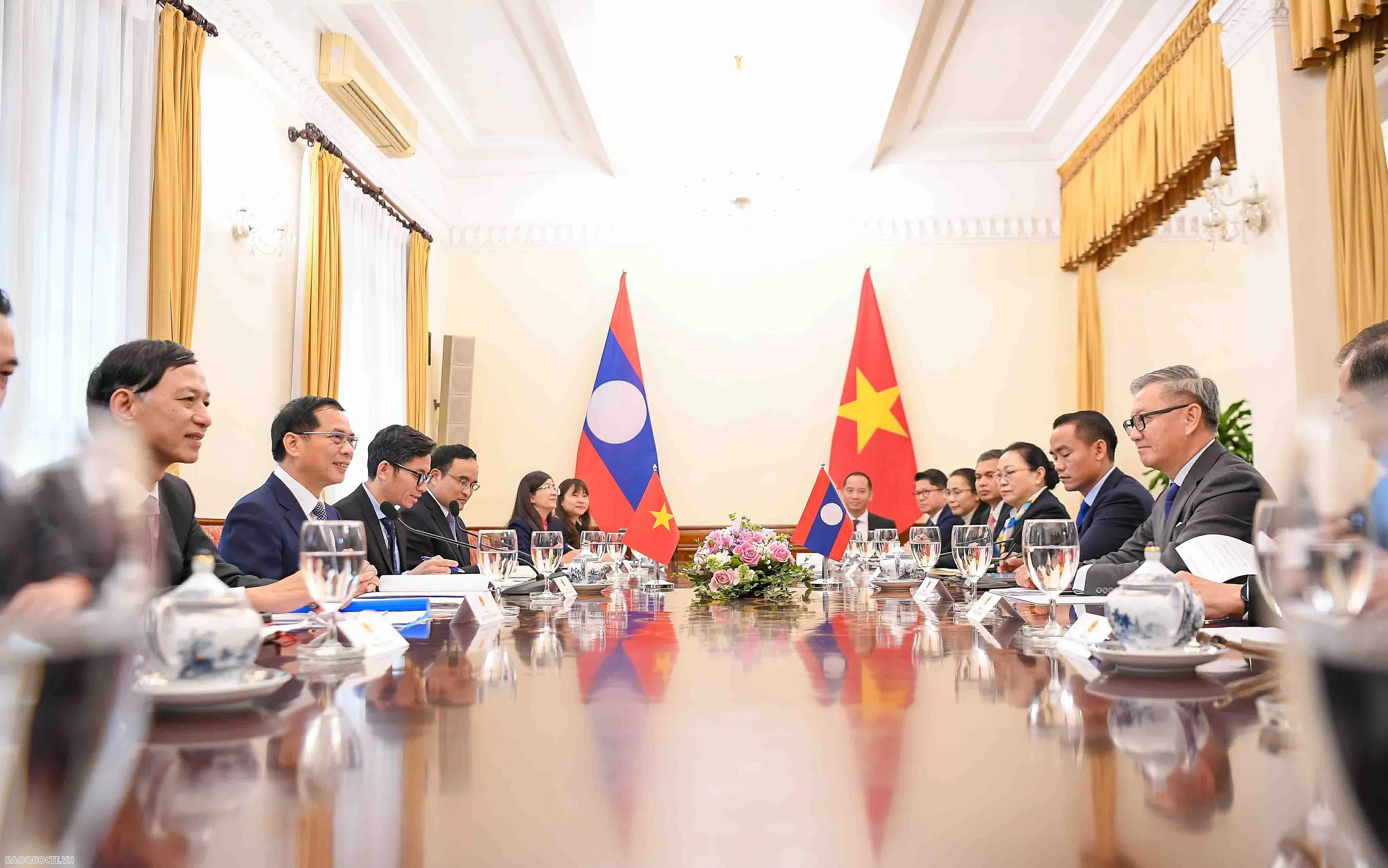 undefined Việt Nam-Lào