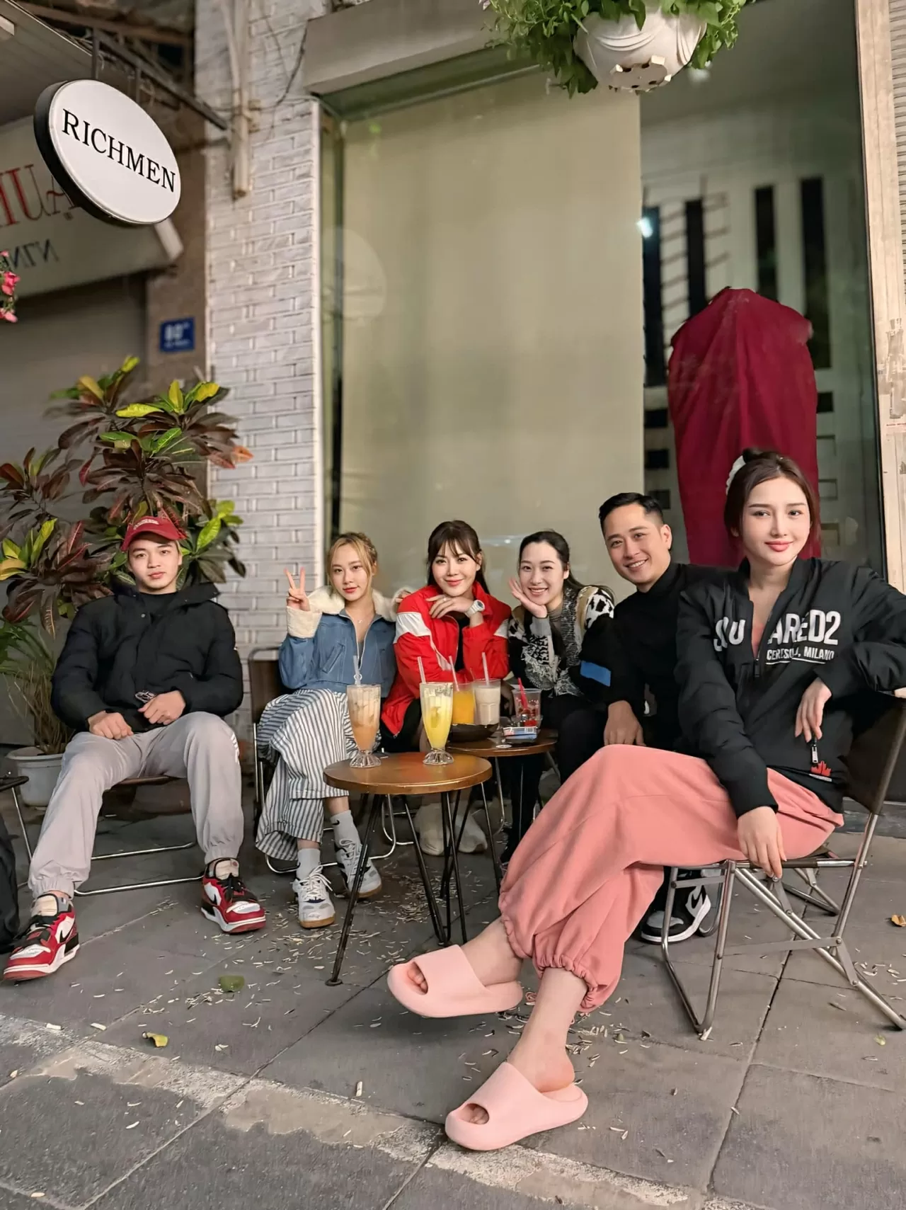 Sao Việt ngập tràn hạnh phúc trong ngày Valentine Sao Việt ngập tràn hạnh phúc trong ngày Valentine