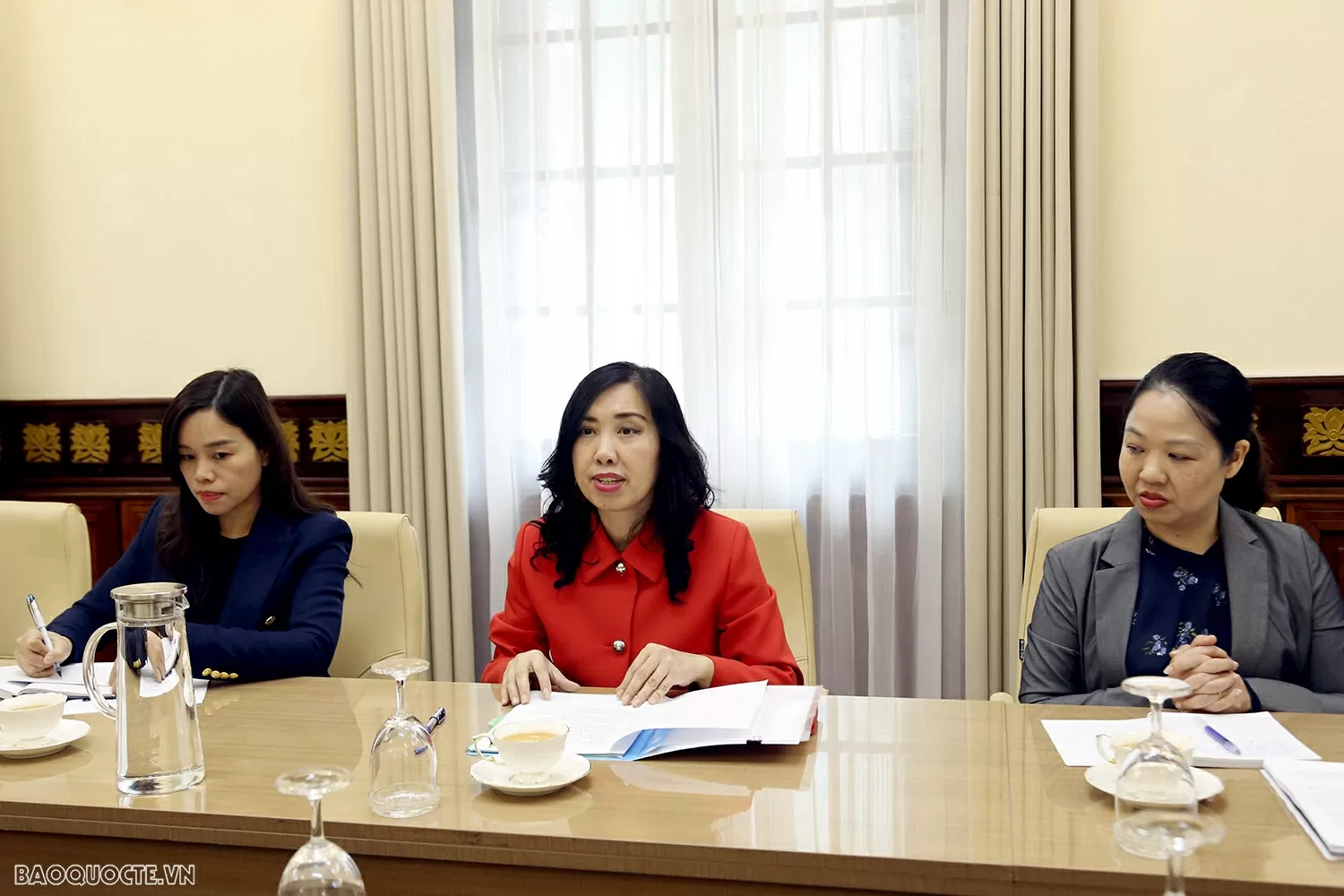 Thứ trưởng Lê Thị Thu Hằng khẳng định chuyến thăm là kho báu vật để đoàn công tác được tìm hiểu và trao đổi sâu sắc với các cơ quan, bộ ngành của Việt Nam, trong đó Bộ Giao thông