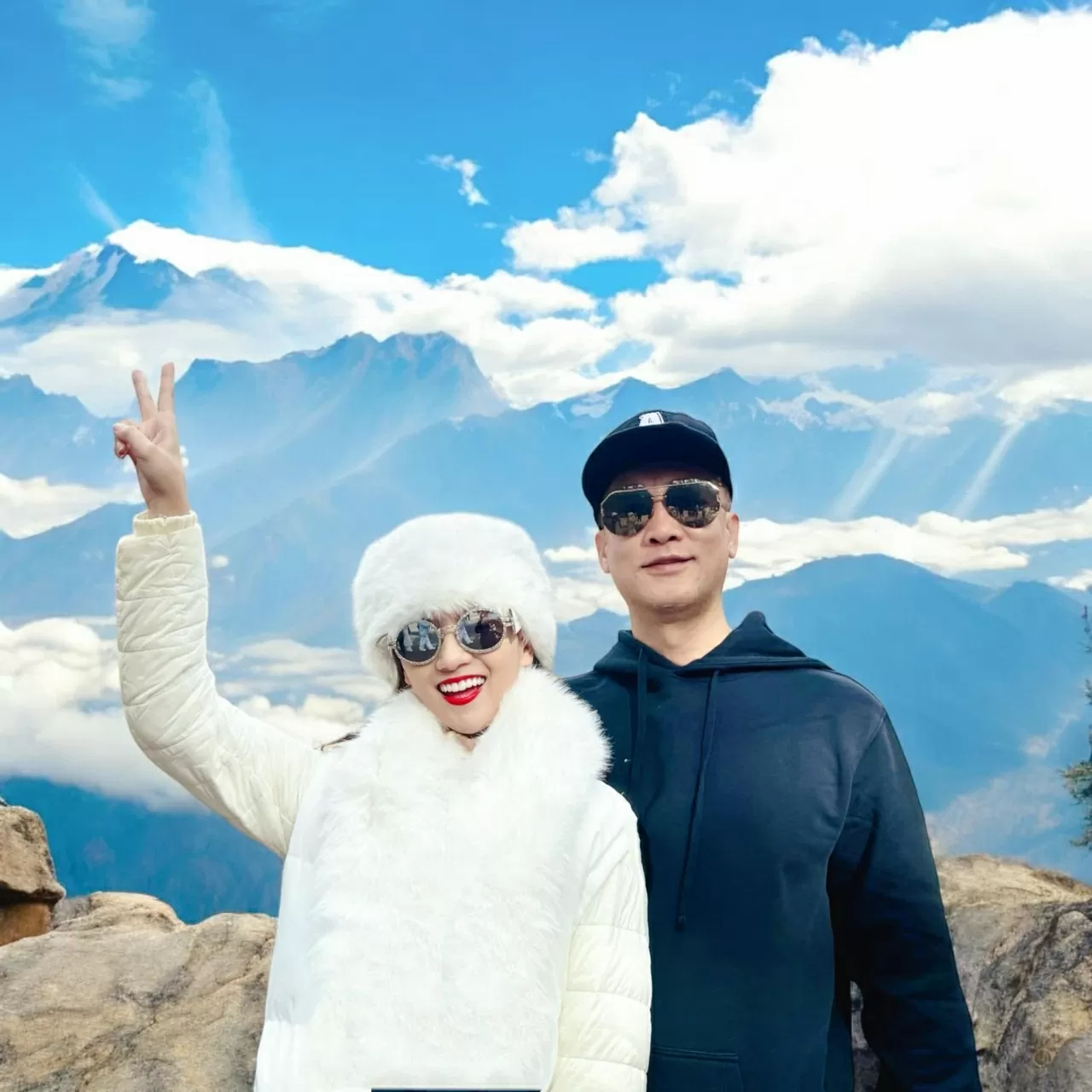 Trấn Thành, Ngô Thanh Vân... gửi thông điệp 'mùi mẫn' trong lễ tình nhân Valentine (14/2)