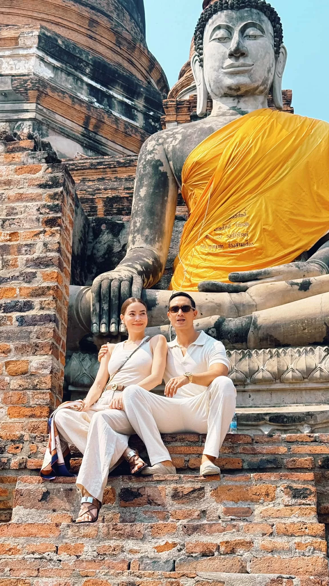 Hồ Ngọc Hà hiểu rằng hạnh phúc, tình yêu của con người cuối cùng cũng chỉ cần chữ Hồ Ngọc Hà và Kim Lý đi tìm bình an ở Thái Lan