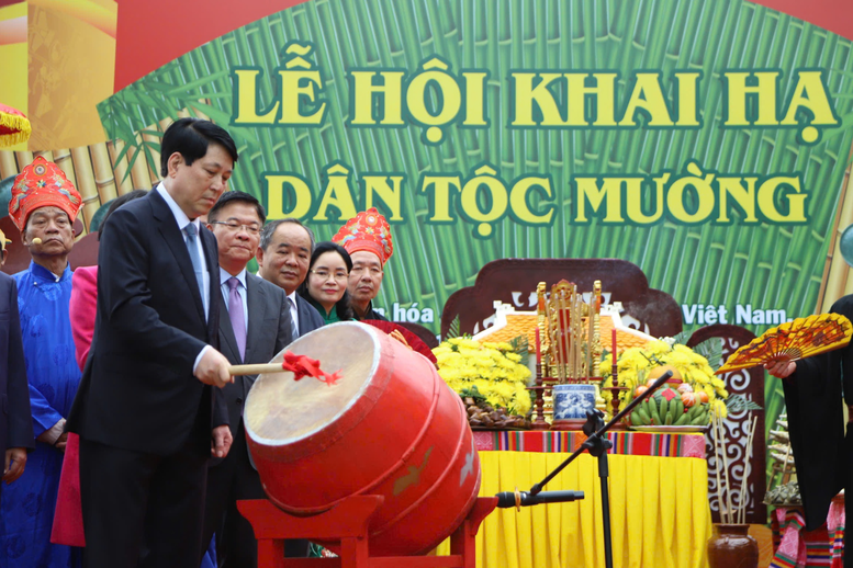 Sắc Xuân trên mọi miền Tổ quốc năm 2025: Khám phá vẻ đẹp đa sắc của văn hoá Việt Nam Sắc Xuân trên mọi miền Tổ quốc năm 2025: Khám phá vẻ đẹp đa sắc của văn hoá Việt Nam