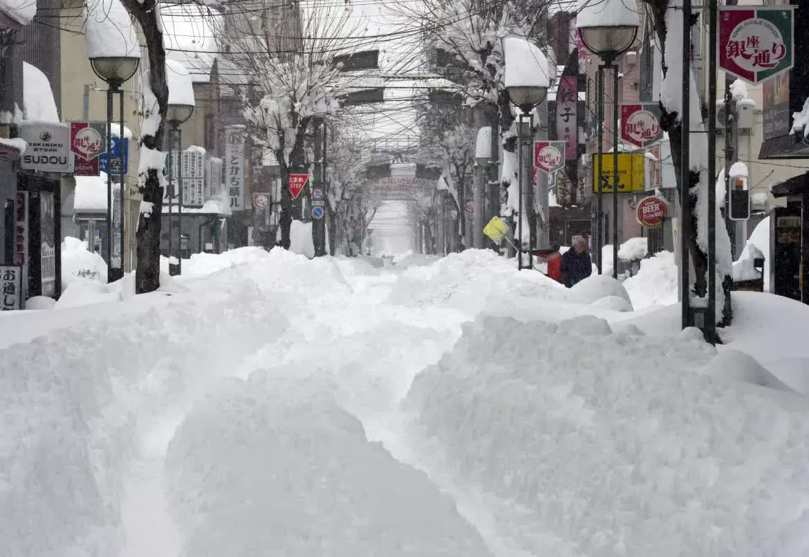 Nhật Bản: Hokkaido bị tuyết trắng bao phủ lớp dày hàng mét Nhật Bản: Hokkaido bị tuyết trắng bao phủ lớp dày hàng mét