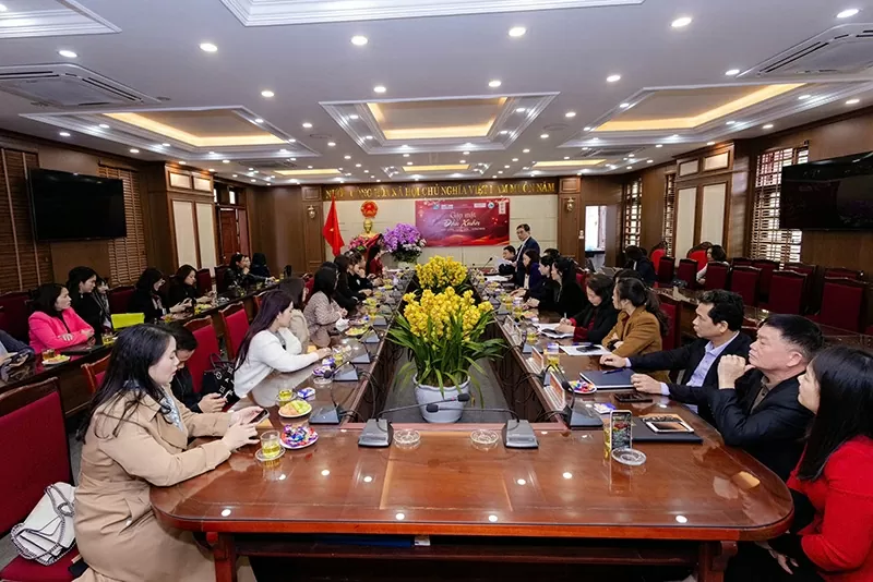 Quang cảnh diễn ra sự kiện gặp mặt đầu xuân của IWEC tại UBND huyện Hữu Lũng. Quang cảnh diễn ra sự kiện gặp mặt đầu xuân của IWEC tại UBND huyện Hữu Lũng.