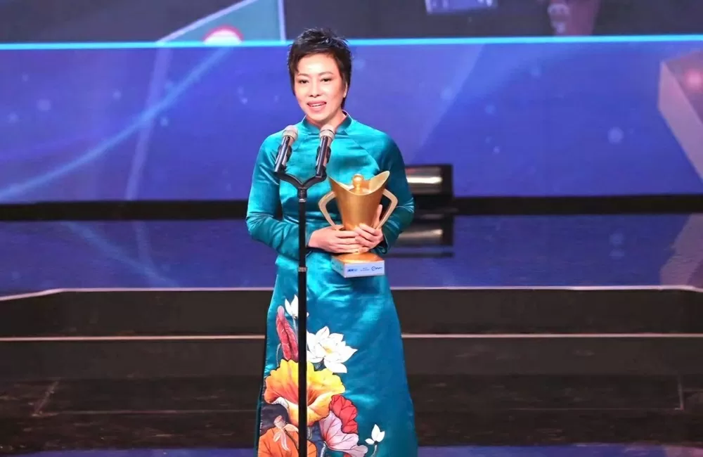 HLV đầu tiên của bắn súng Việt Nam được trao chứng chỉ quốc tế hạng A HLV đầu tiên của bắn súng Việt Nam được trao chứng chỉ quốc tế hạng A