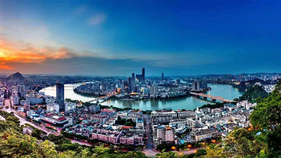 Bí thư Khu ủy Quảng Tây Trần Cương thăm Việt Nam