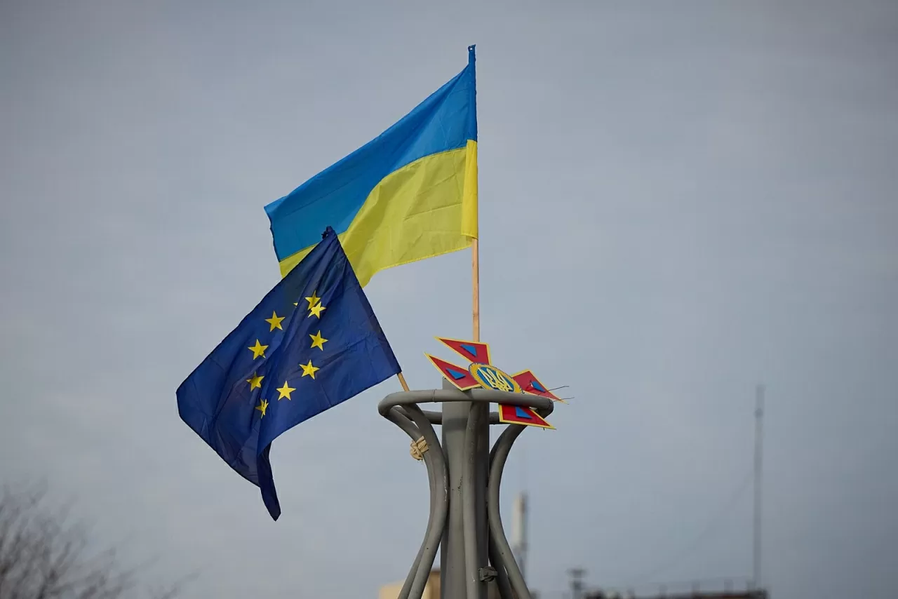 Thuyết âm mưu hay là sự rối ren binh pháp Thuyết âm mưu hay là sự rối ren binh pháp