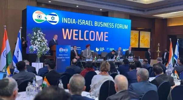 Bộ trưởng Kinh tế Israel Nir Barkat phát biểu tại Diễn đàn kinh doanh Ấn Độ-Israel ở New Delhi, tháng 2//2025. (Nguồn: Bộ Kinh tế Israel) Bộ trưởng Kinh tế Israel Nir Barkat phát biểu tại Diễn đàn kinh doanh Ấn Độ-Israel ở New Delhi, tháng 2//2025. (Nguồn: Bộ Kinh tế Israel)