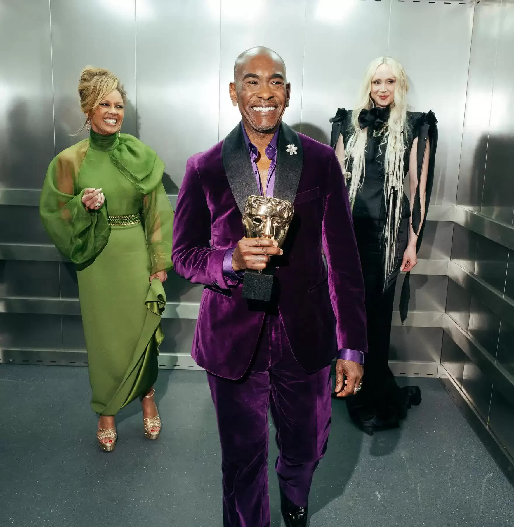 Những khoảnh khắc hậu trường và tiệc tùng ấn tượng tại lễ trao giải Baftas 2025