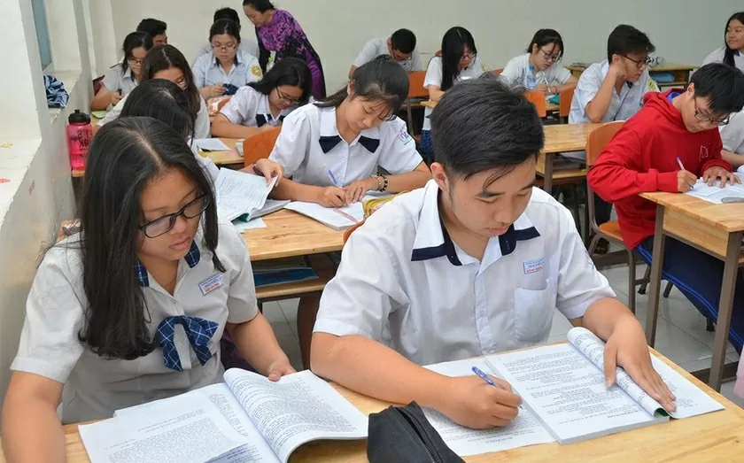 Bộ GD&ĐT: Tăng cường giám sát của phụ huynh, xã hội với dạy thêm sau Thông tư 29 Bộ GD&ĐT: Tăng cường giám sát của phụ huynh, xã hội với dạy thêm sau Thông tư 29