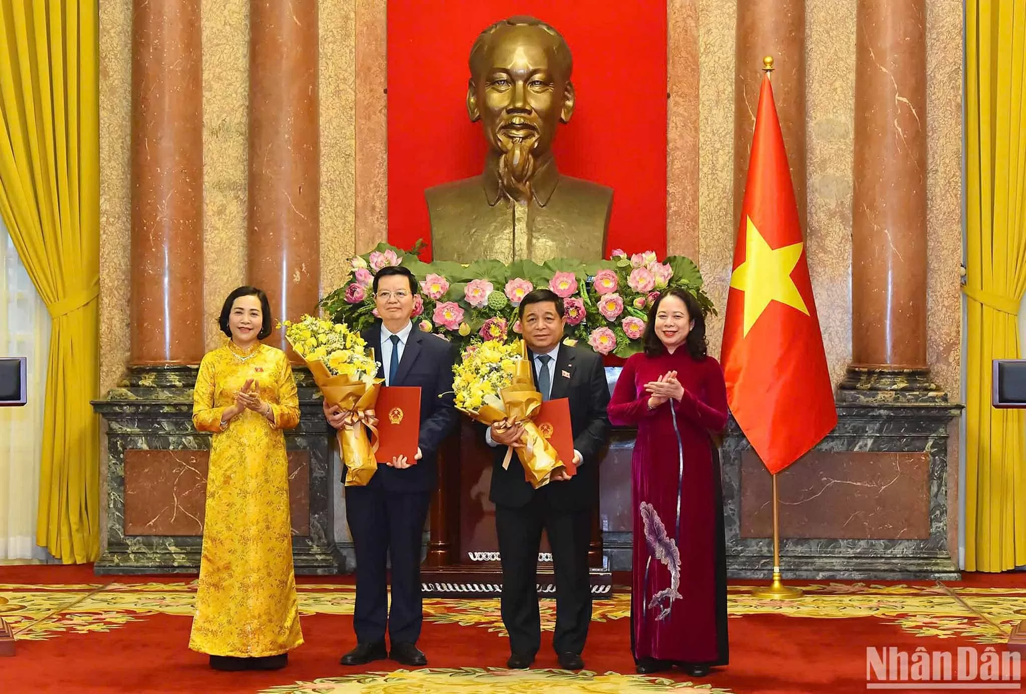 Chủ tịch nước Lương Cường trao quyết định bổ nhiệm Phó Thủ tướng và Bộ trưởng