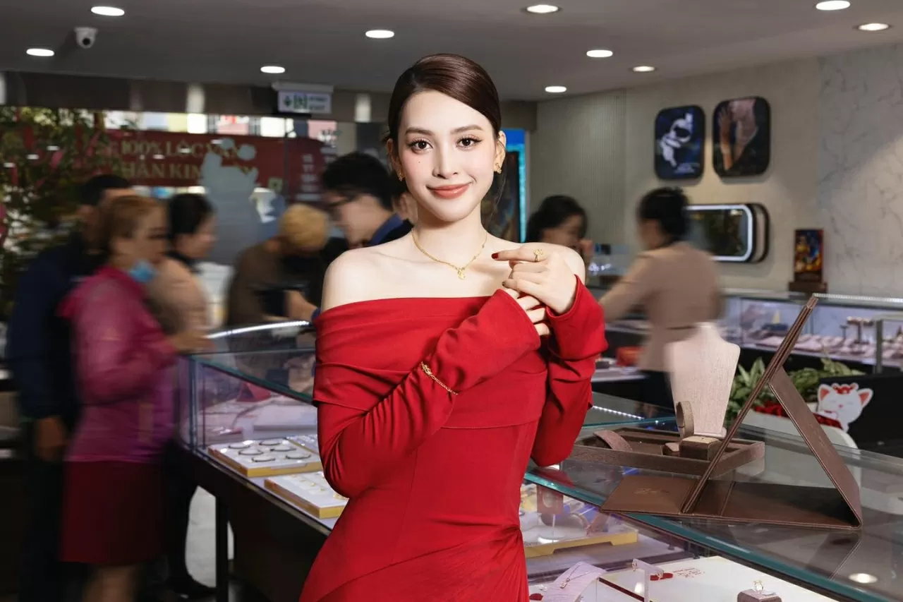 Hoa hậu Trần Tiểu Vy Hoa hậu Trần Tiểu Vy