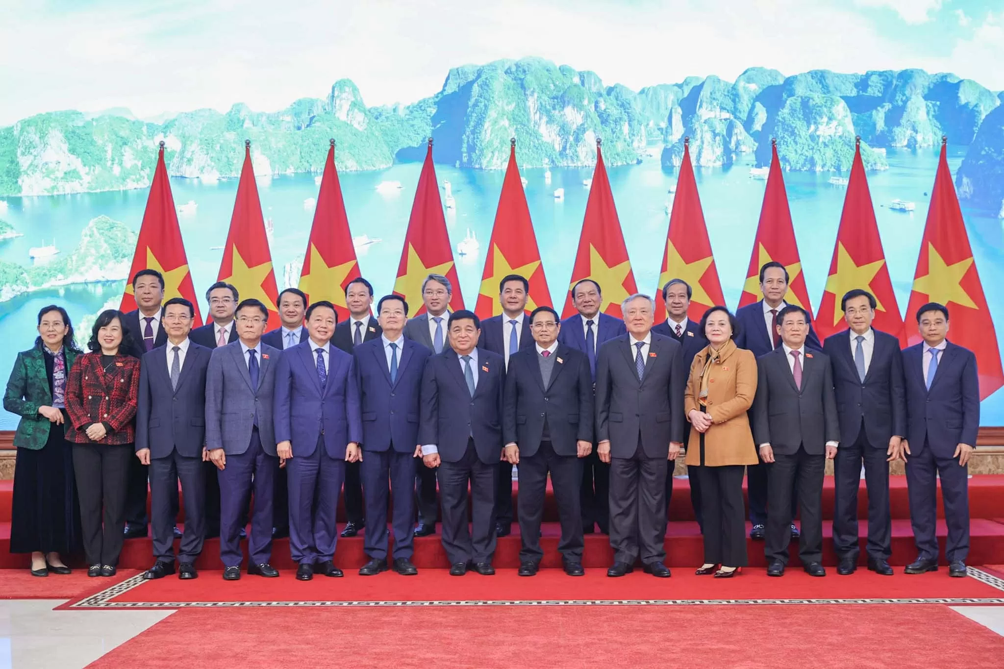 Thủ tướng Phạm Minh Chính giao nhiệm vụ cho các thành viên Chính phủ mới được bổ nhiệm