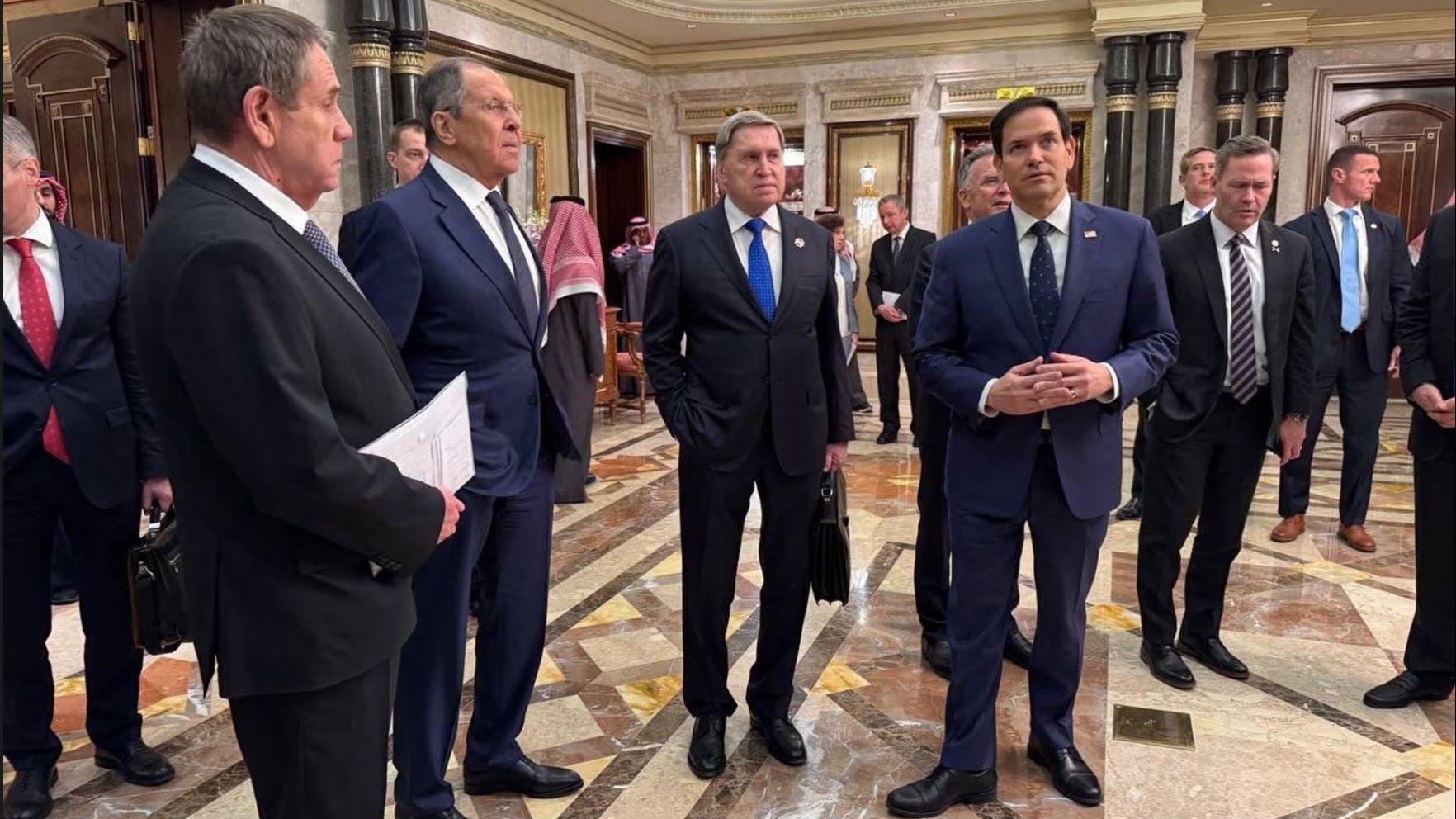 cuoc gap nga my o riyadh va nhung buoc tien then chot