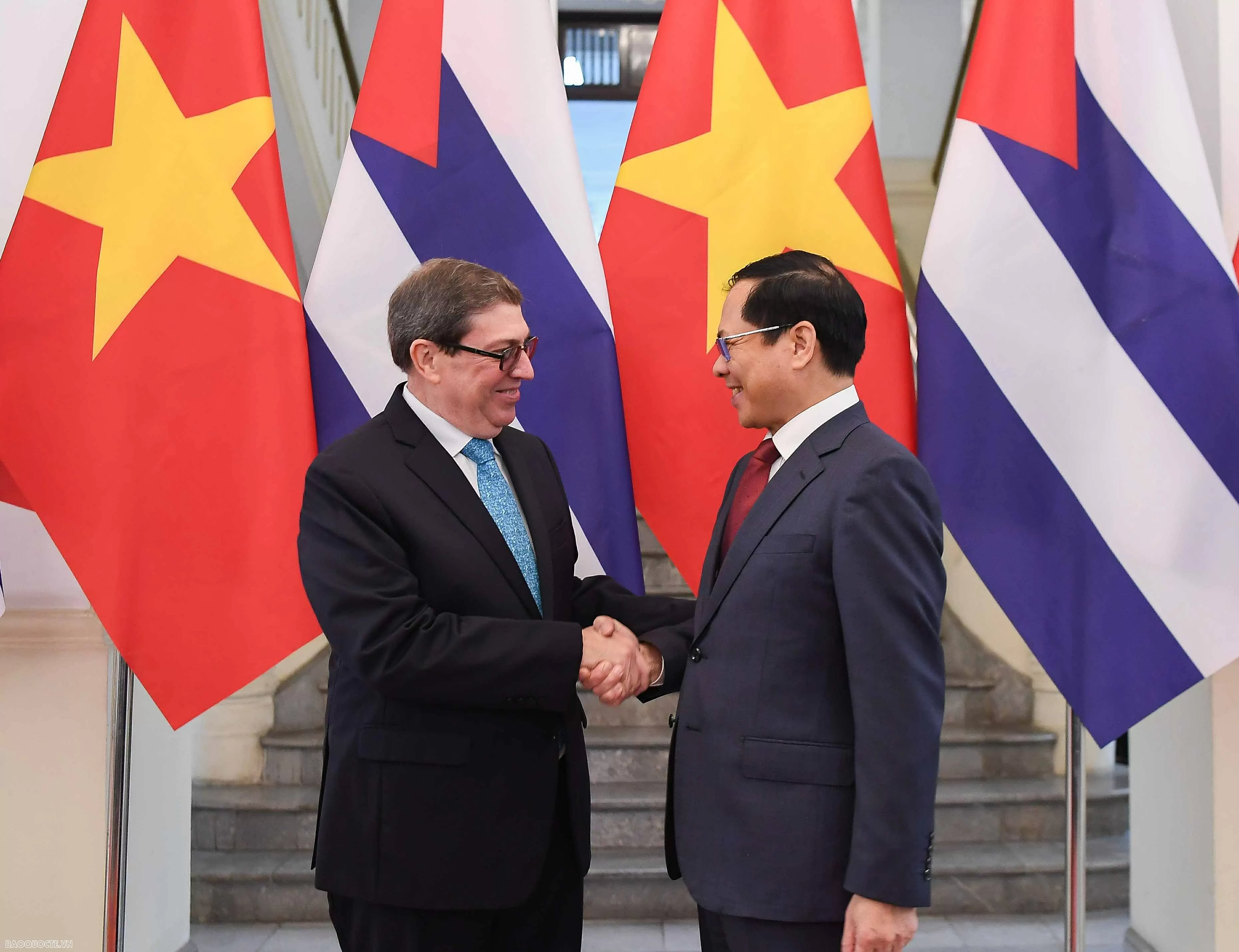 Phó Thủ tướng, Bộ trưởng Ngoại giao Bùi Thanh Sơn đón, hội đàm với Bộ trưởng Ngoại giao Cuba, ngày 19/2/2025. (Ảnh: Nguyễn Hồng)
