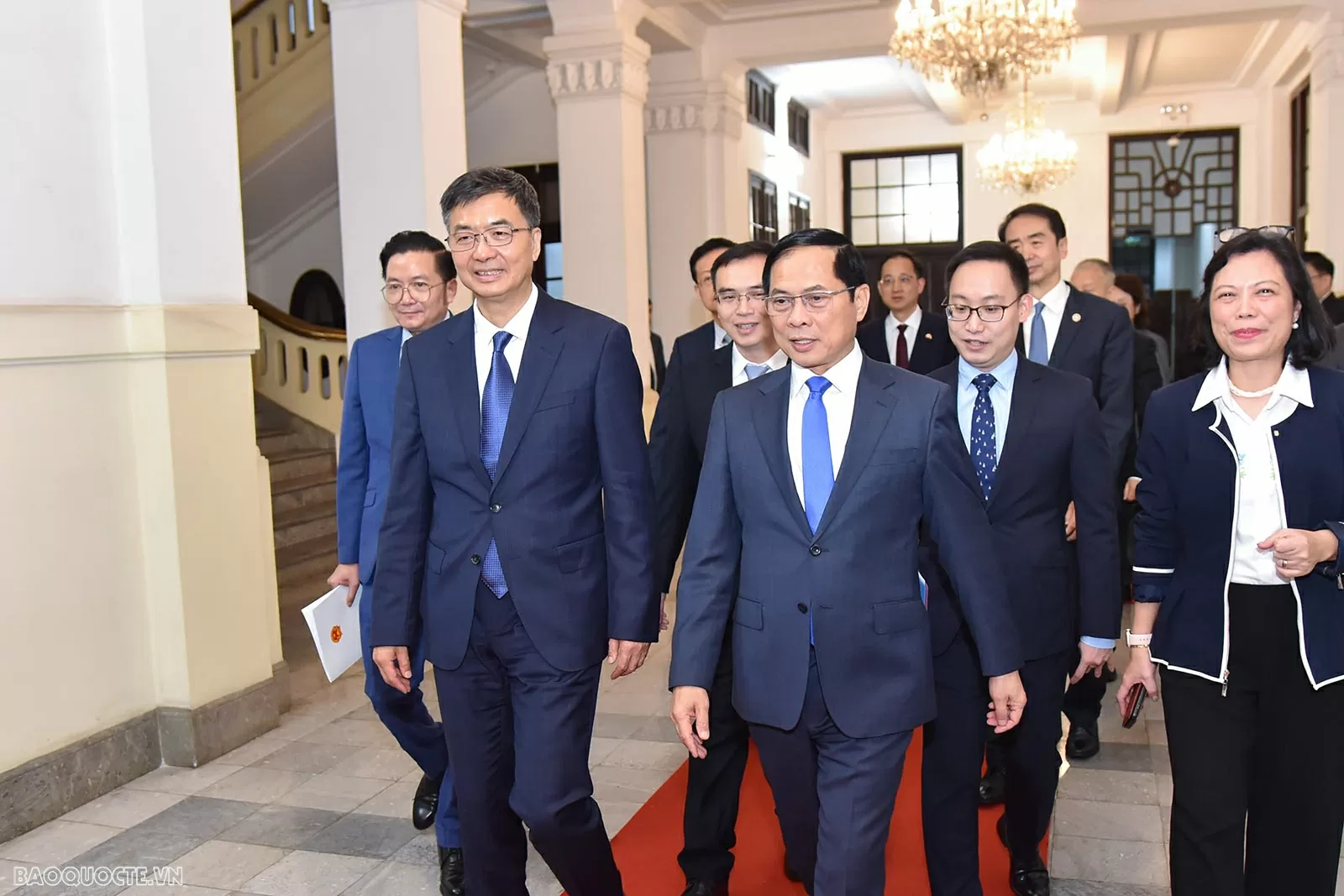 Phó Thủ tướng, Bộ trưởng Ngoại giao Bùi Thanh Sơn nhấn mạnh, chuyến thăm của đồng chí Trần Cương thể hiện sự coi trọng của Quảng Tây đối với quan hệ hợp tác hữu nghị với các địa phương Việt Nam.