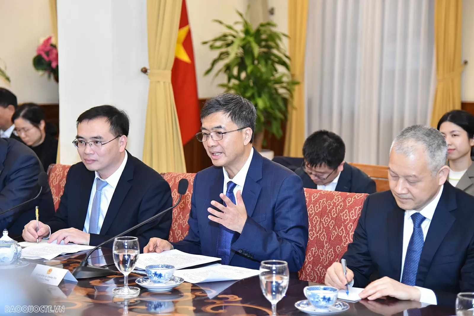 Hợp tác kinh tế thương mại tăng trưởng tích cực với kim ngạch thương mại đạt 42 tỷ USD, quản lý biên giới được triển khai thuận lợi, kết nối giao thông được đẩy mạnh, giao lưu nhân dân và hợp tác văn hóa, giáo dục, du lịch diễn ra sôi động.