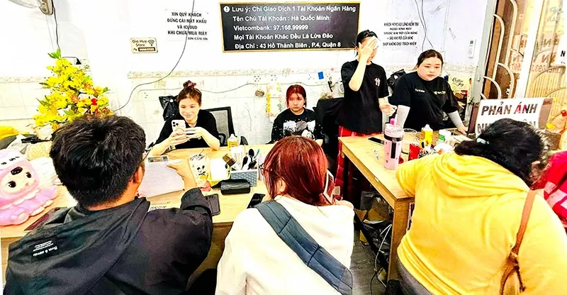 Gia Huy Store tạo dựng mối quan hệ bền vững với khách hàng.