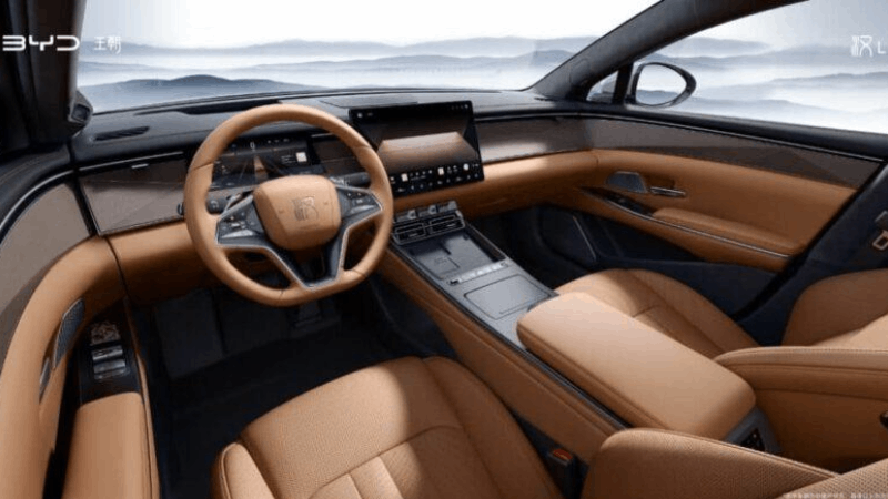 Cận cảnh xe Sedan điện BYD Han L phiên bản động cơ đôi 4WD Cận cảnh xe Sedan điện BYD Han L phiên bản động cơ đôi 4WD