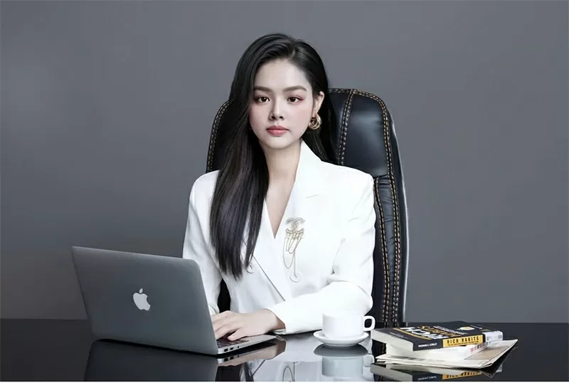 Chị Nguyễn Thị Hoàng Yến - CEO Công ty Phong thủy Hoàng Yến