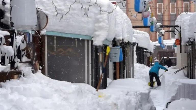 Miền Bắc Nhật Bản chìm trong tuyết trắng